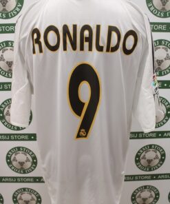Alternative view of Maglia REAL MADRID RONALDO XL Home 2004/05